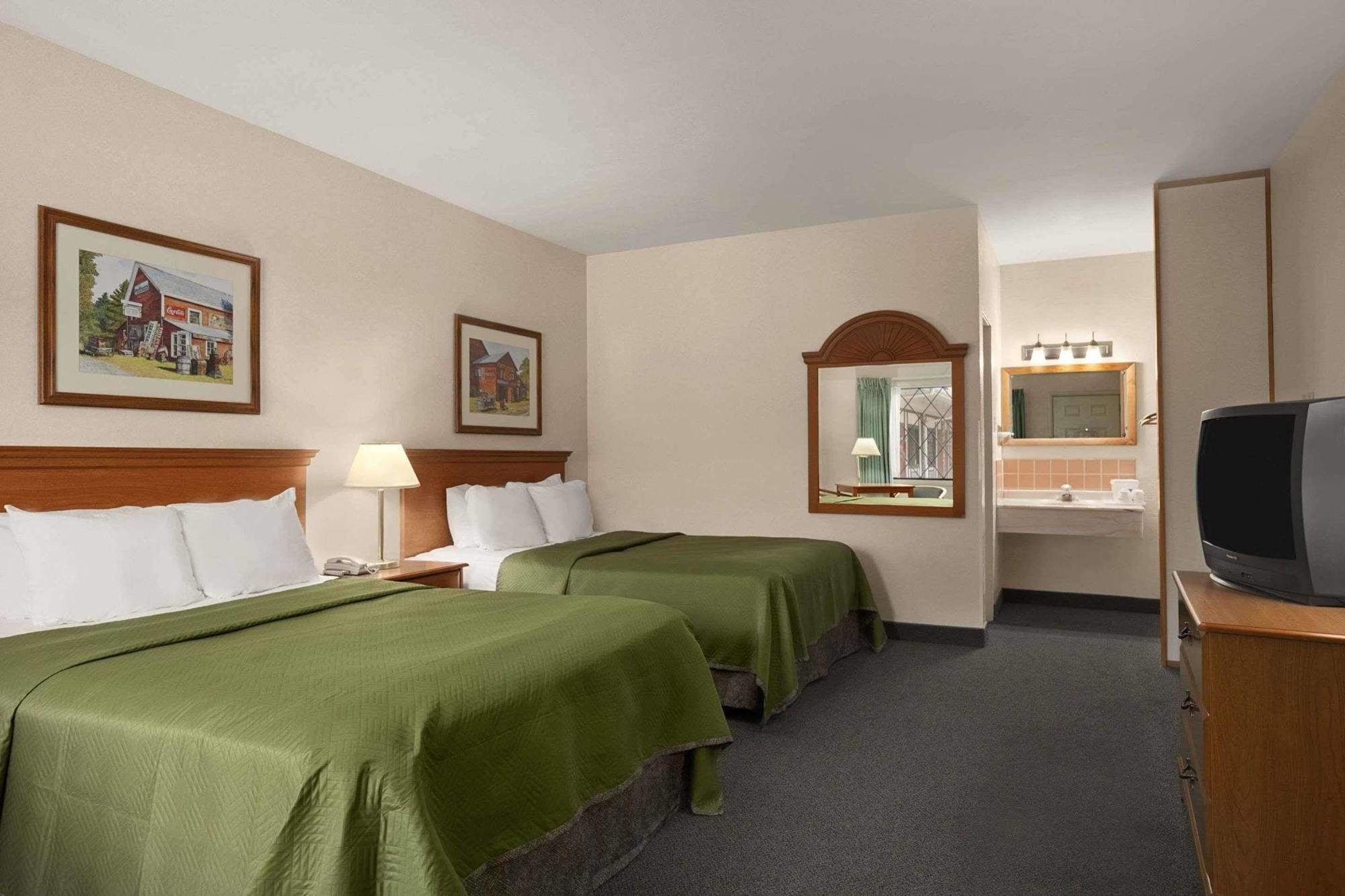 Travelodge By Wyndham Bedford Dış mekan fotoğraf